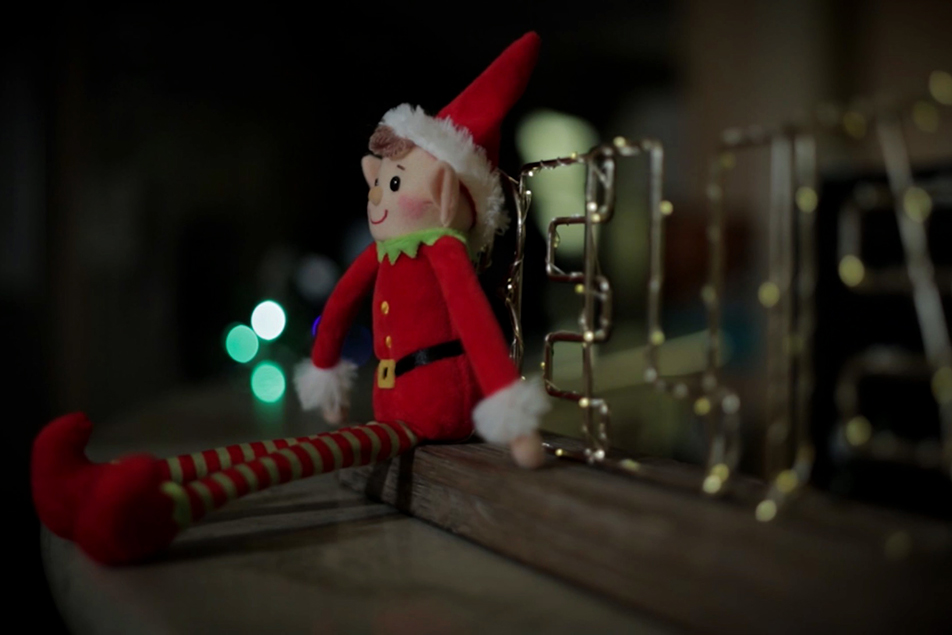 Holly's Holiday Helper Elf