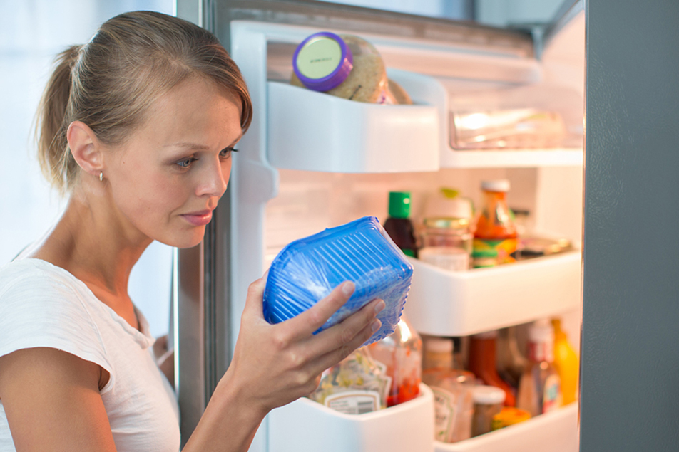 Three steps to a clean refrigerator
