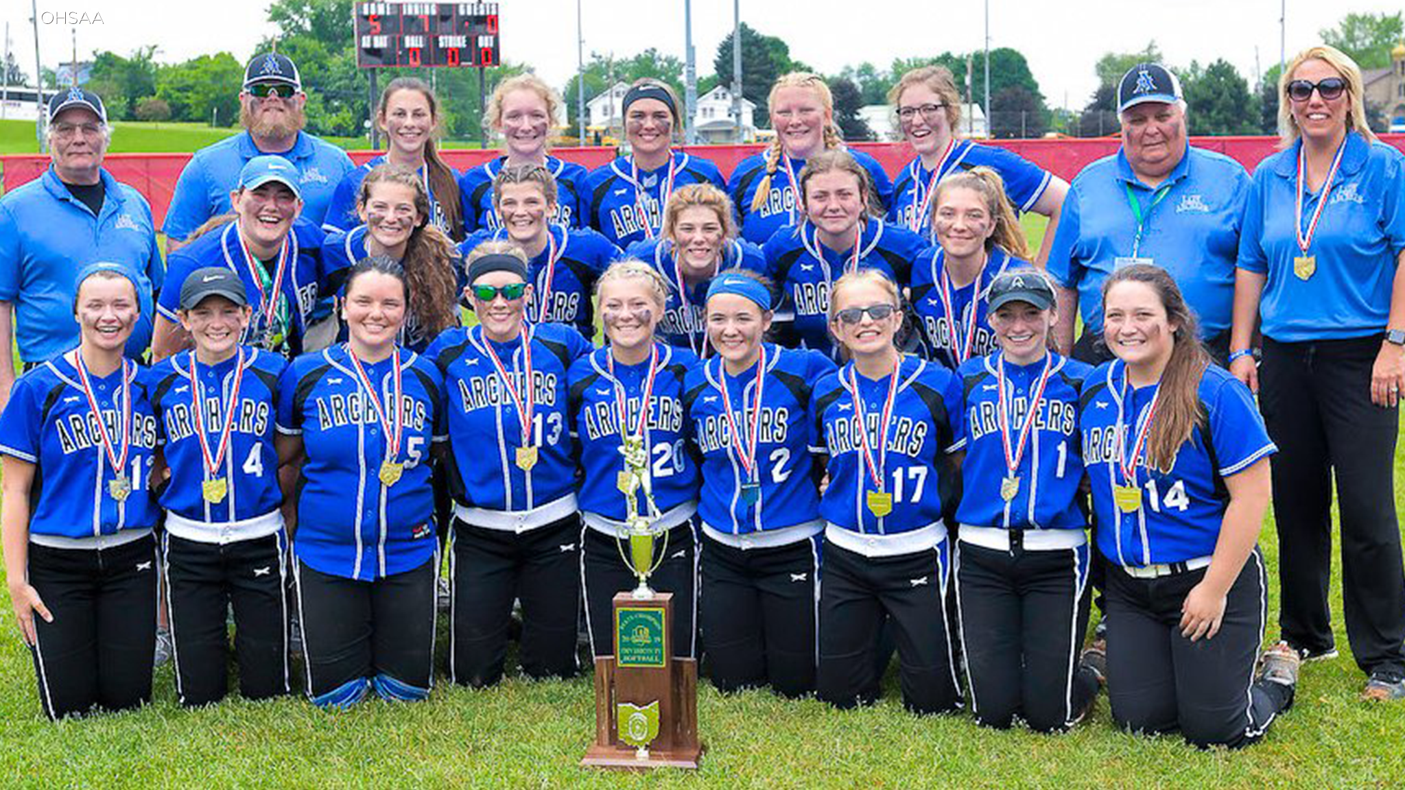 Antwerp softball state title becomes one of celebration for whole community