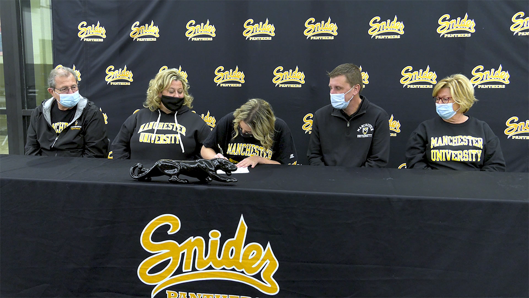 Snider swimmer Niedmeyer signs with Manchester University