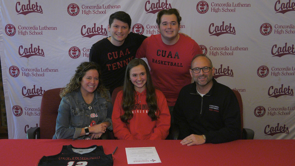 Fritcha doubling up with basketball & tennis at Concordia Ann Arbor