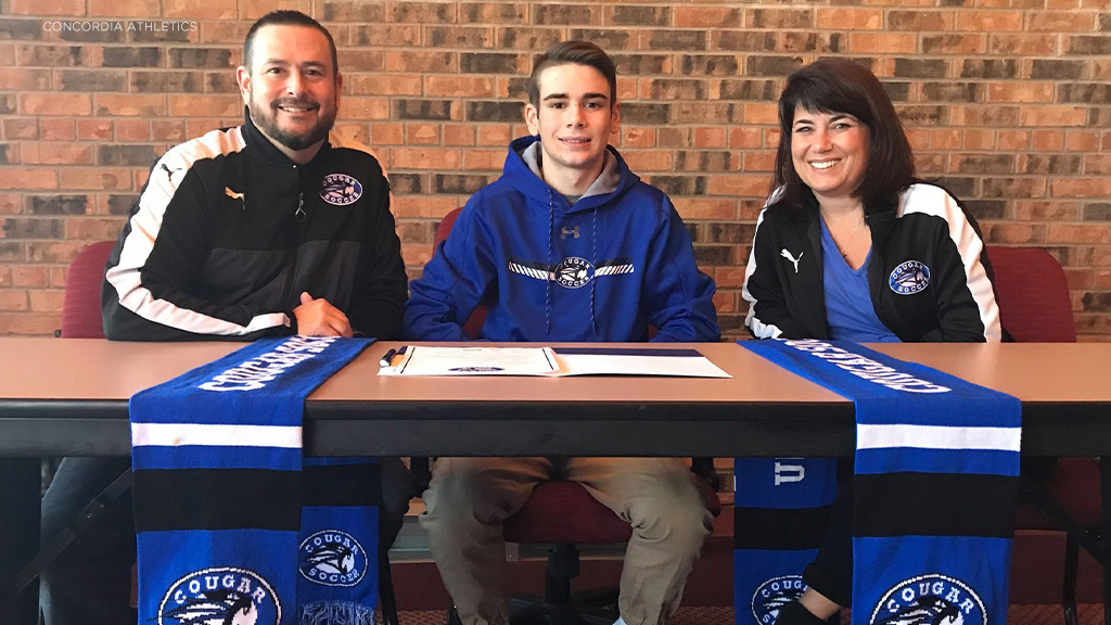 Concordia midfielder English joins USF soccer